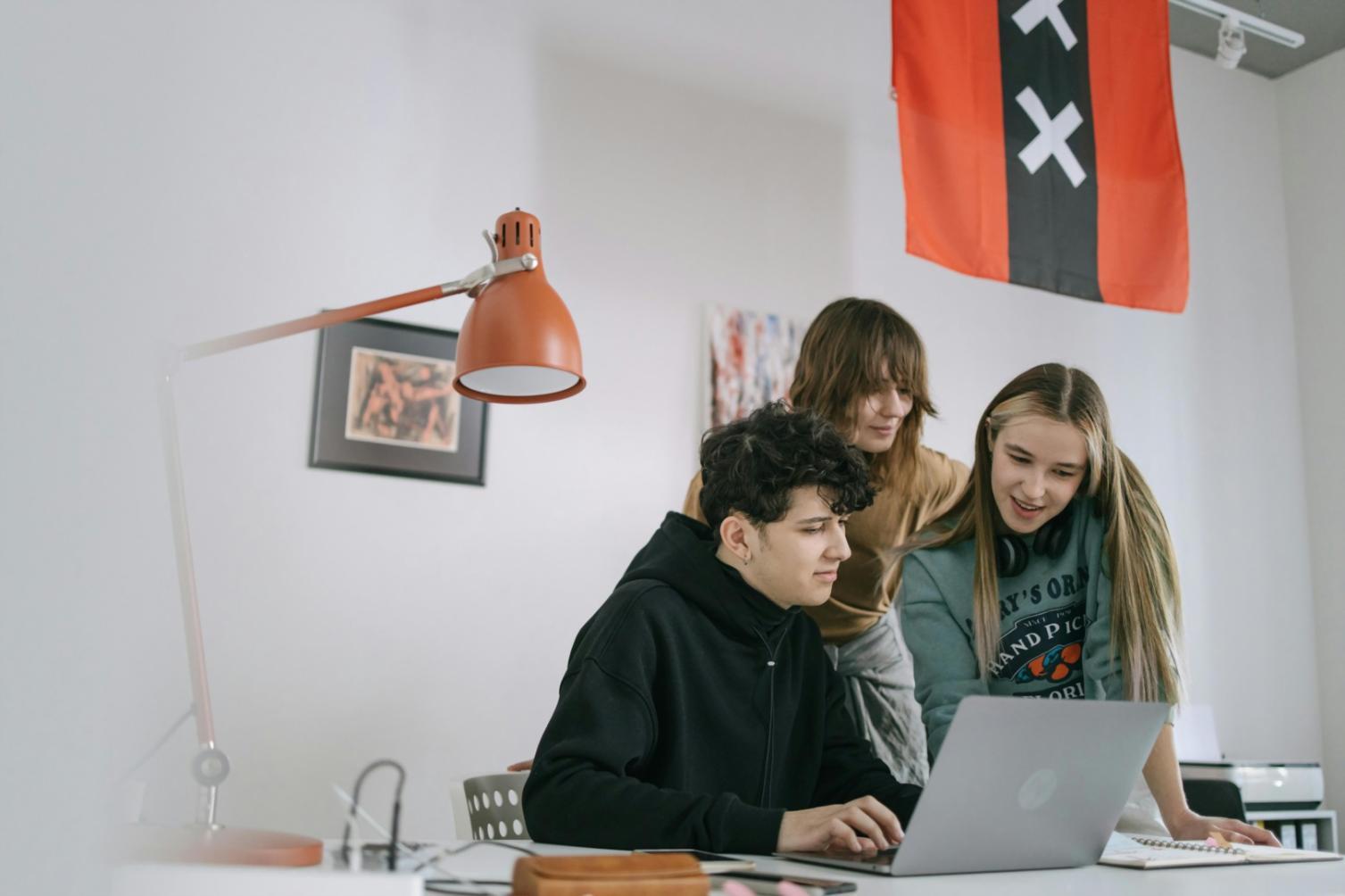 Proces activ de dezvoltare personală cu exerciții practice și monitorizare